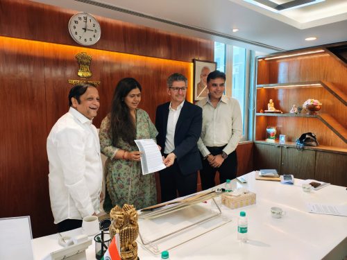 Smt. Pankaja Munde, Environment Minister Smt. Pankaja Munde, Environment Minister
